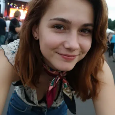 Милана, 28