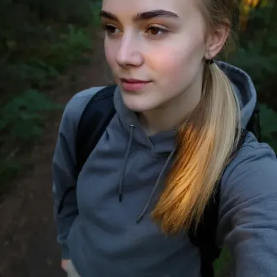 В форме
