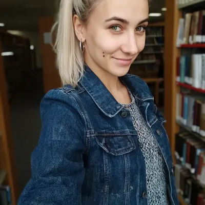Саша, 25